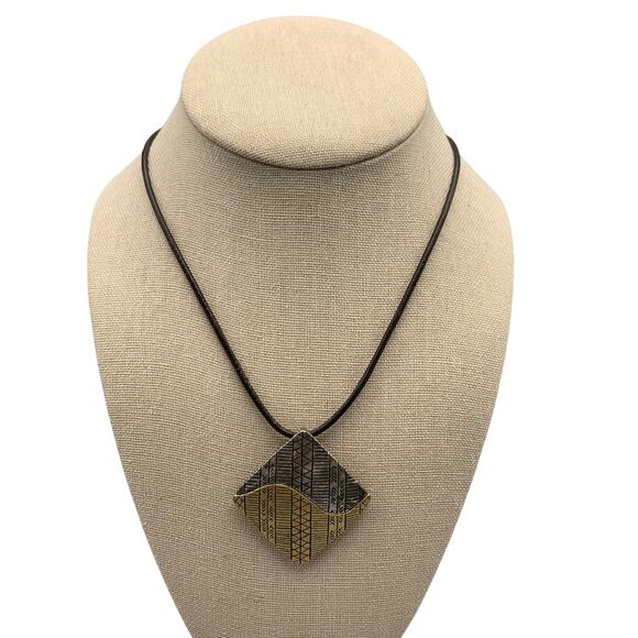 Chicos Choker Pendant Necklace Aztec Design Metal Silver Gold Tone Black Leather - Picture 1 of 8
